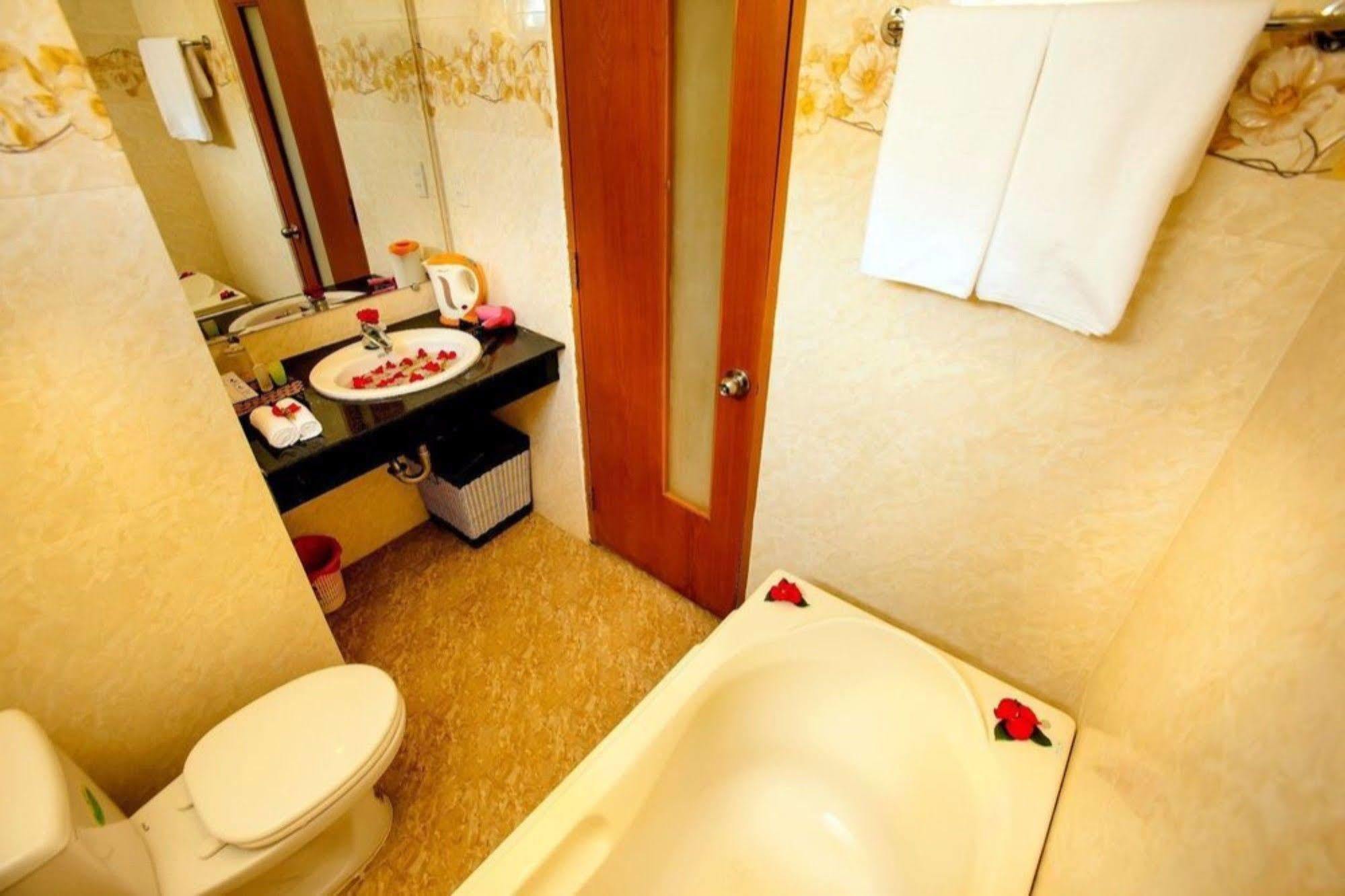 Art Boutique Hotel Нячанг Экстерьер фото