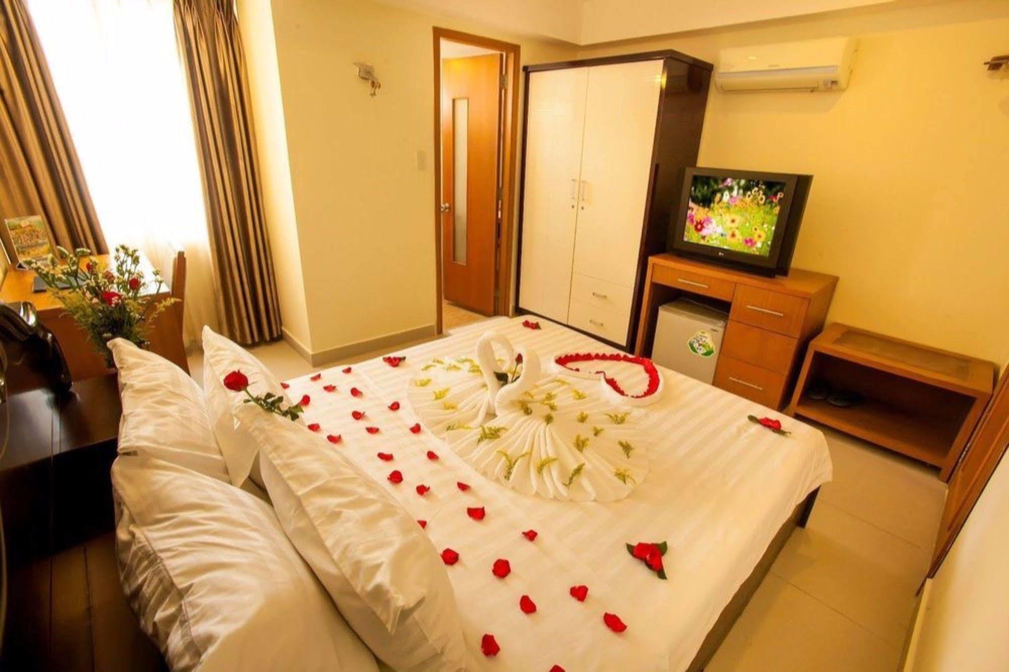 Art Boutique Hotel Нячанг Экстерьер фото